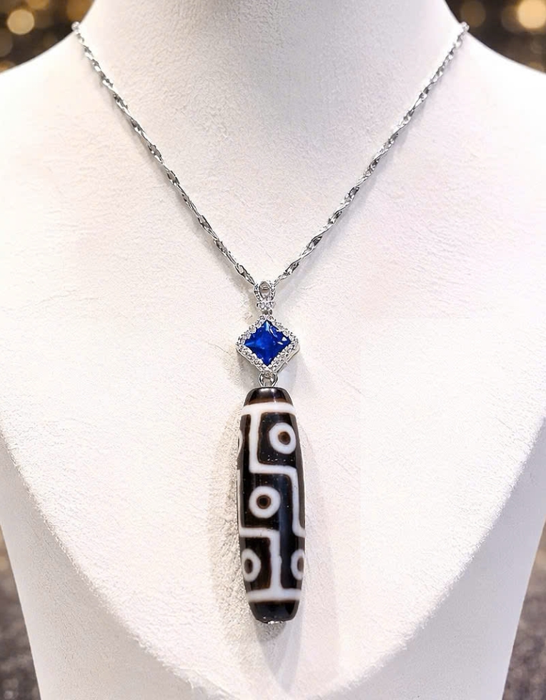 Vòng Dzi 9 Mắt - Charm Đá Sapphire